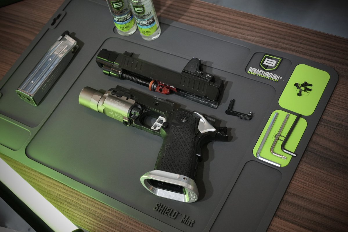 jkarmy_int's tweet image. BREAKTHROUGH 
SHIELD MAT handgun size 

A MUST Product for DIY 💪🏾💪🏾 

#breakthrough #shield #mat #pistol