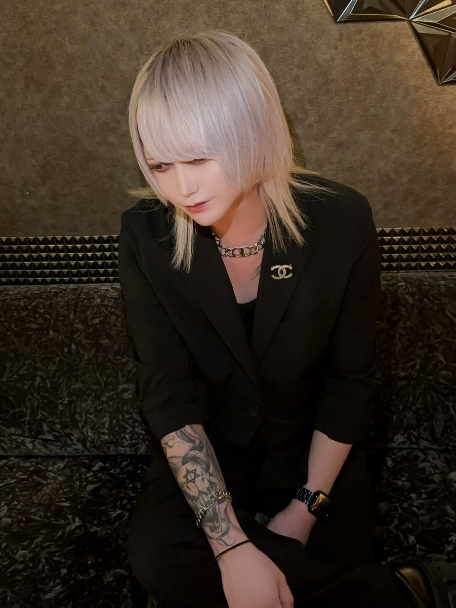 下向くな上向け💢
男やろ💢💢