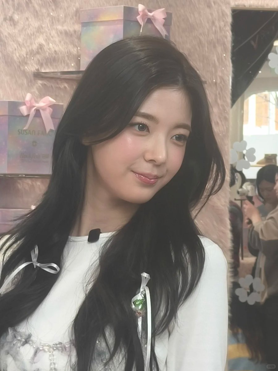 CJSGLOBAL's tweet image. 251129 #LIA #리아 (© z杨小疯 Live on xhs) #LIAxROCKFISHWEATHERWEAR