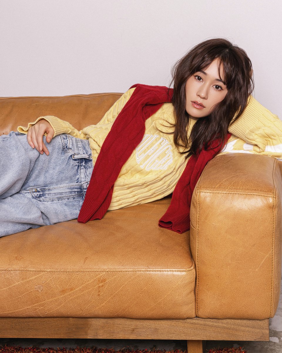 あっちゃん金色の服に似合ってる