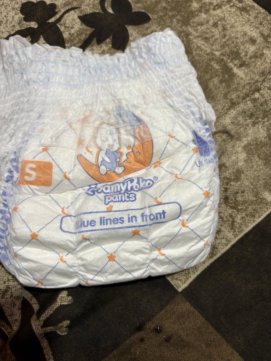 erammsayed's tweet photo. @JioMart @JioMart_Support I placed the same item twice on the same day — I’ve been using this for my child for the last 4 months. But this time the product you sent is clearly duplicate. The diapers start leaking within 40–50 minutes. Please look into this &amp; resolve it urgently. https://t.co/Ey4UDQjCov