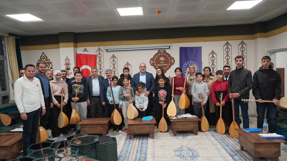 📍Besni Gençlik Merkezi

Adıyaman Milletvekilimiz Sayın Hüseyin Özhan, Besni Belediye Başkanımız Sayın Reşit Alkan, İlçe Başkanımız Sayın Ömer Ertürk, İlçe Kadın Kolları Başkanımız Sayın Semra Semiz ve İlçe Gençlik Kolları Başkanımız Sayın Umut Yavuz ile beraber Besni Gençlik