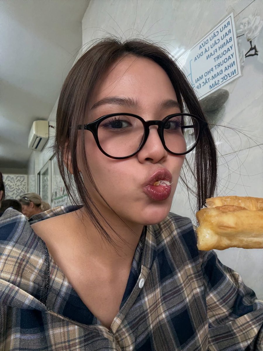 khaopook's tweet image. would spend ridiculous amounts of money on these if they were photocards