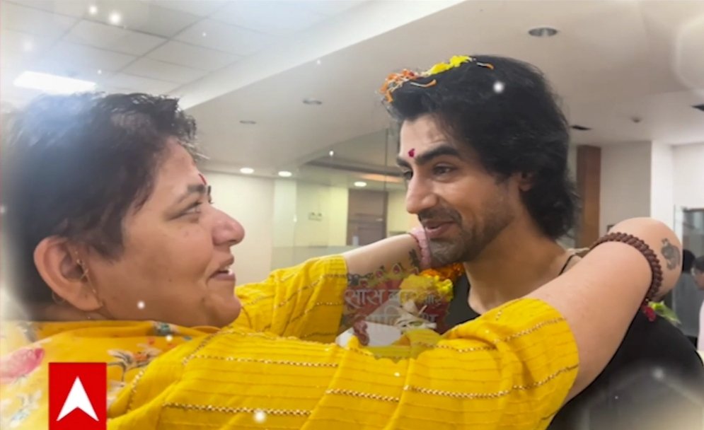 HellyChopda3256's tweet image. “Harshad, we know how much Vibha meant to you… Her memories will always live in our hearts. Though she’s no longer with us, the love, laughter, and moments you shared will never be forgotten. May her soul rest in peace, and may her light continue to shine through 
#Harshadchopda