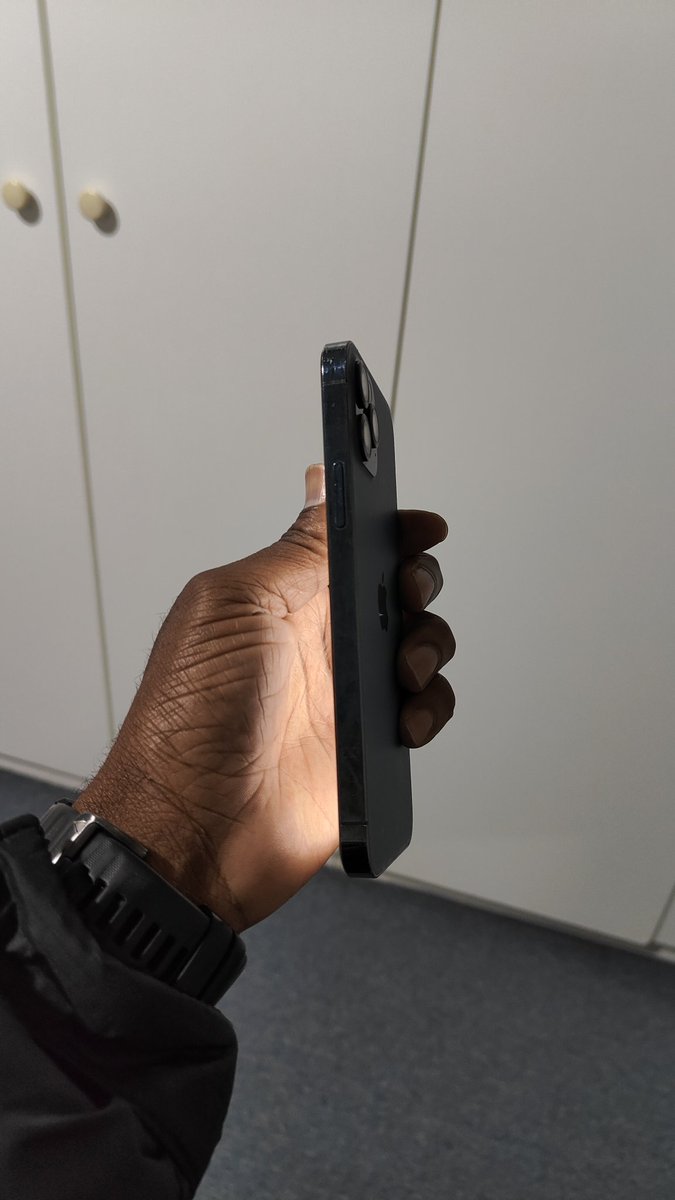 GeneralplugUno's tweet image. 12 pro 

256gb

HB 98

R5000