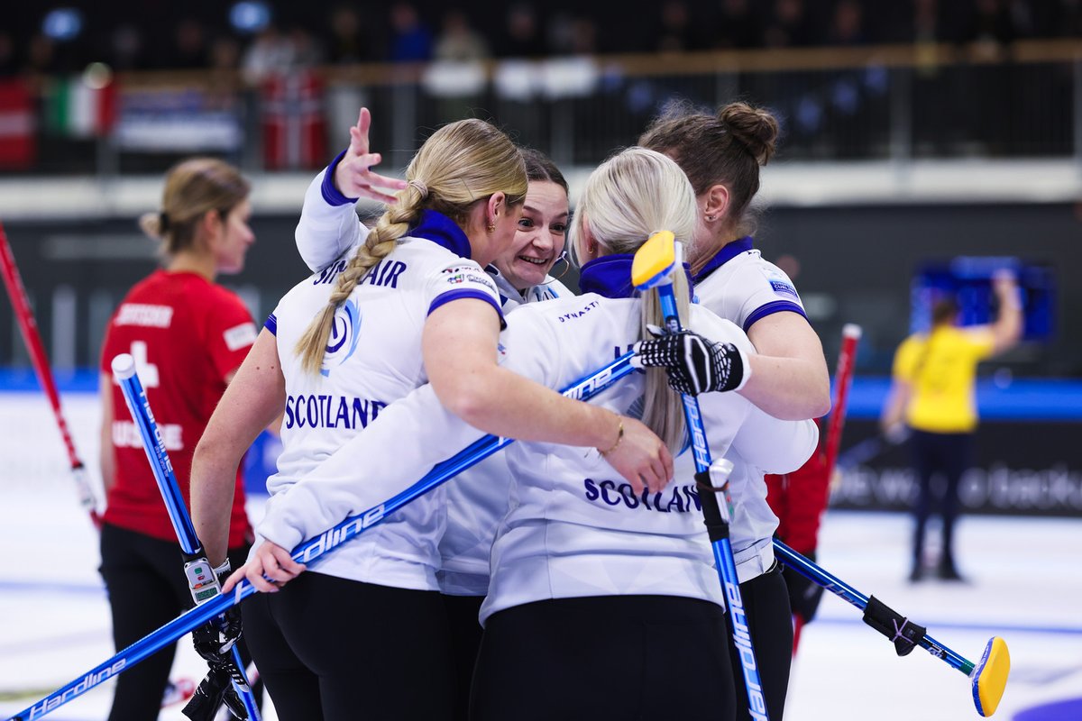 Silver sweepers 🥈

It's European Championship SILVER for Team Morrison

Upgrading their bronze from last year 💪

📸 <a href="/worldcurling/">World Curling</a> | <a href="/BritishCurling/">British Curling</a>