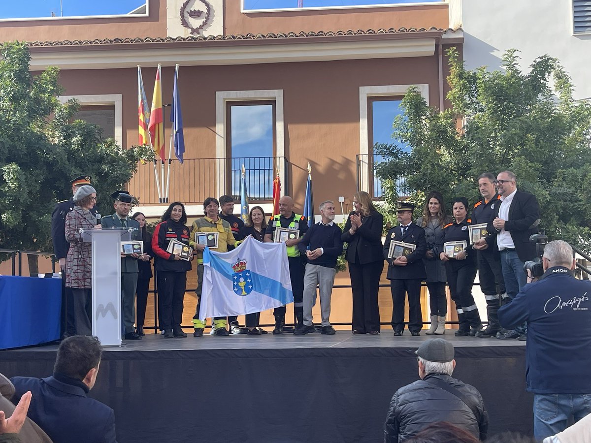 GRACIAS 
LLOCNOU DE La CORONA 
El municipio más pequeño de España pero el más grande en el agradecimiento