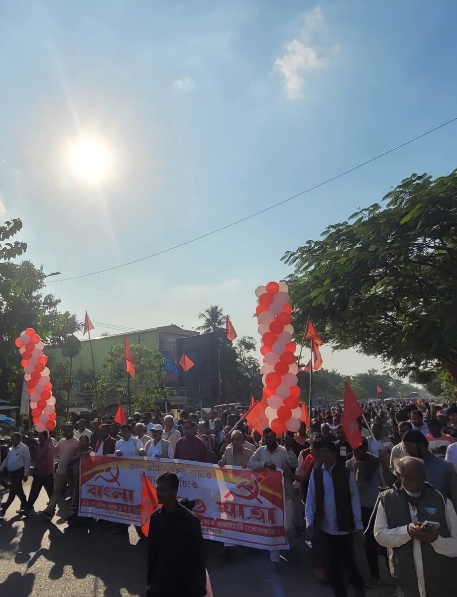 dibyendux's tweet image. I&apos;m seeing many #workingclass people joining the Save Bengal movement, which is promising. We need to translate this enthusiasm into votes. Currently, we have only 5% votes in Bengal. Our goal for this assembly election should be to increase it to 10-12%.