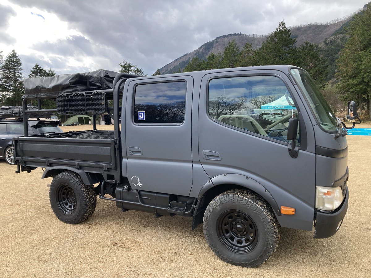 17san_'s tweet photo. 1/1実車が気になる😍
#RCアウトドアフェス
#tbmrof
#タミヤRC
#朝霧高原 https://t.co/LNxVTz2jwA