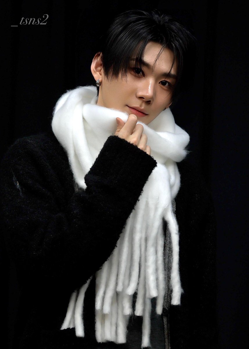 _tsns2's tweet image. 251129 🐾❄️

#HAN #박한
#AHOF #아홉