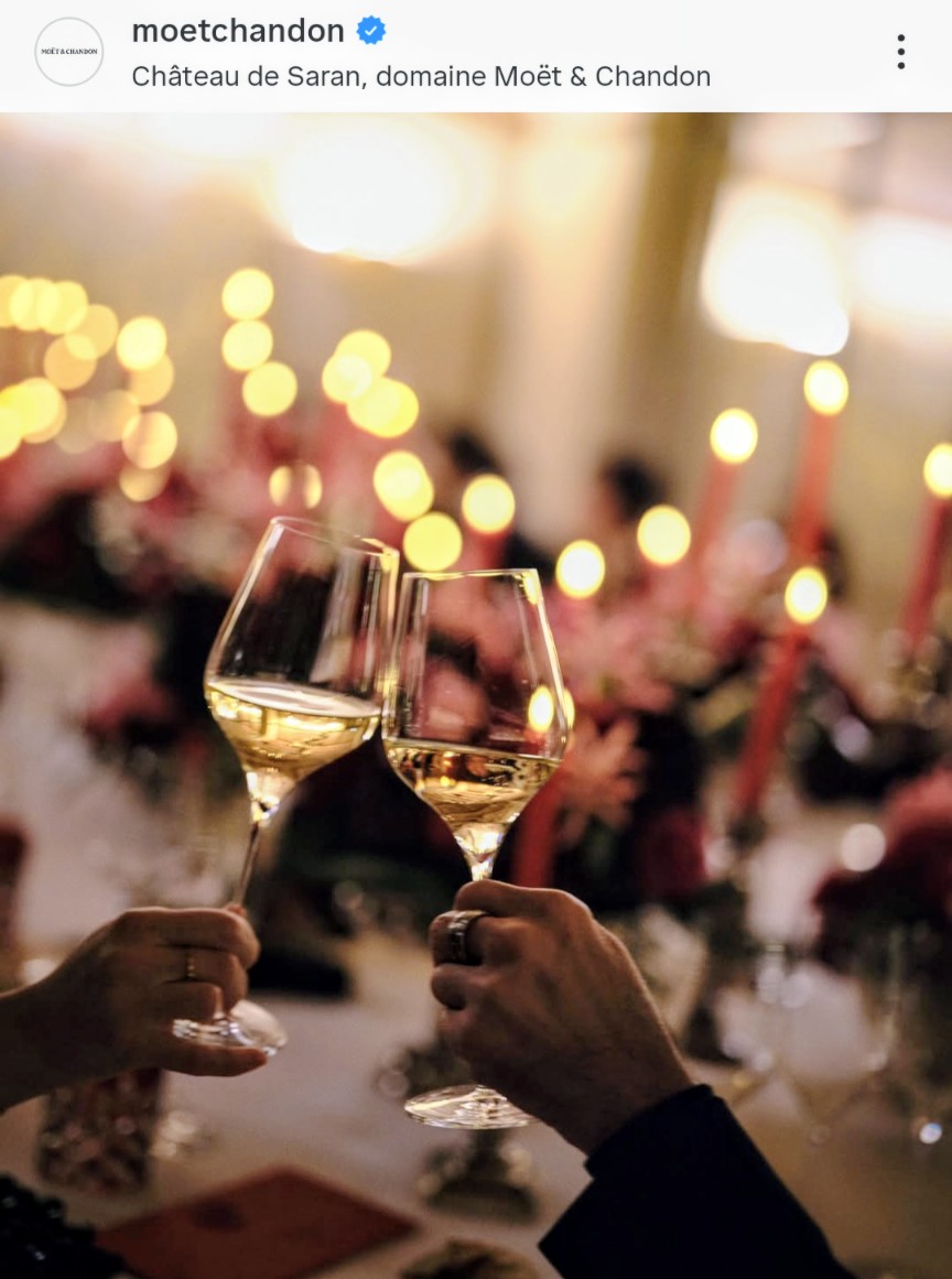 CSpirations's tweet image. I&apos;d know that hand anywhere and the ring..our #LukeNewtonales #MoetChandon IG grid again toasting the holiday