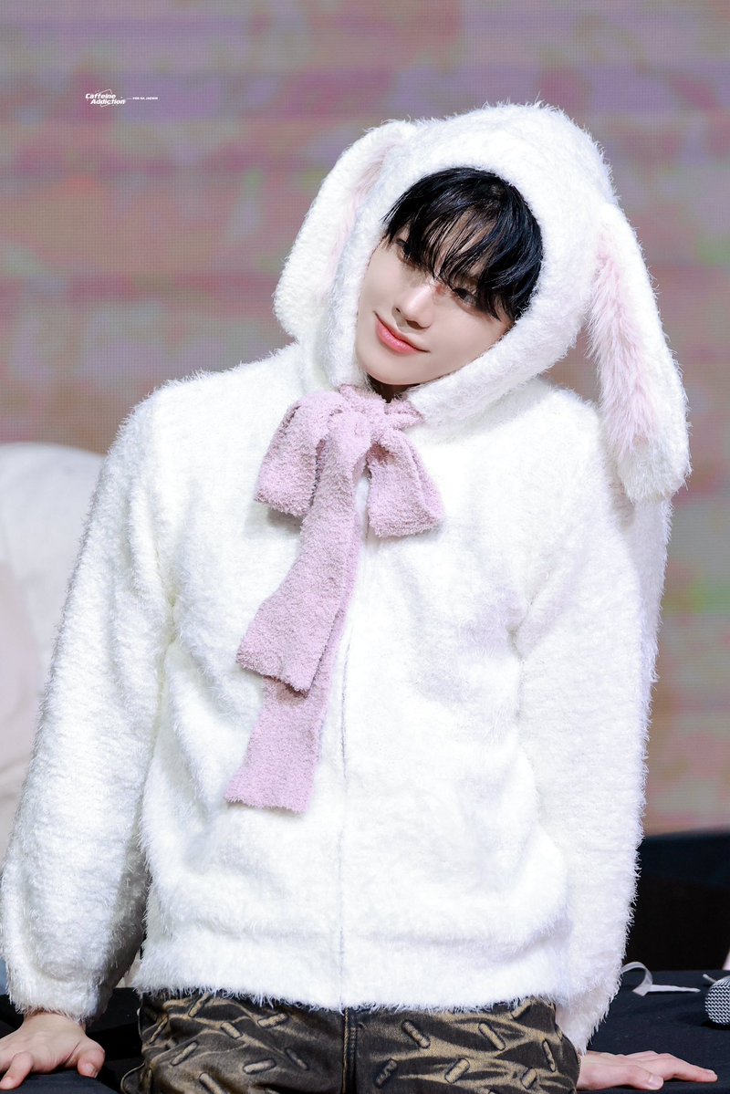 itznajaem's tweet image. PRETTY BUNNY JAEMIN 😭😭😭😭😭😭😭😭😭😭😭😭😭😭