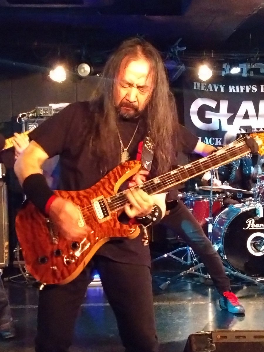 GLADIATOR
HIKOMI🎸