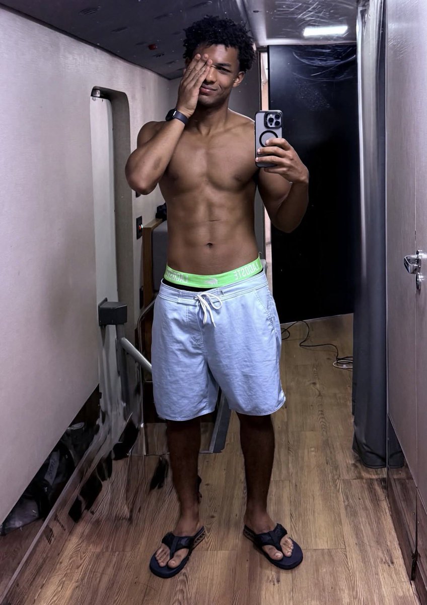 acervoanjupaiva's tweet image. bom dia né