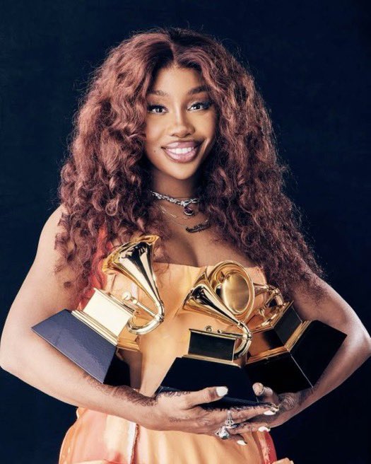 HitsAndCharts's tweet image. SZA speaks out after seeing misogynistic videos about Cynthia Erivo and Ariana Grande.