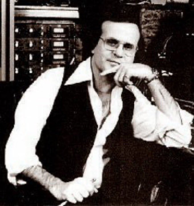espofootball's tweet image. BTD Nov29,1939 #Meco (Domenico Monardo) producer, musician 1977 US #1 &amp;amp; UK #7 Star Wars Theme, +4 US Top40s. Meco "When disco was new, it was fresh, exciting because it was different. But pretty soon it became too cookie-cutter and wore itself out" Meco died May26,2023 at 83 from