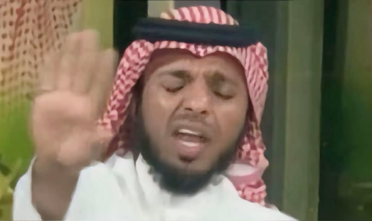 الكومنتات التي تستحق القمع tweet media