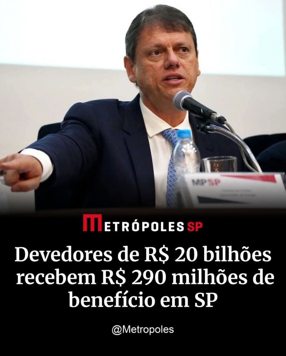 YviCarneiro's tweet image. Alguém me explica isso fazendo o favor??