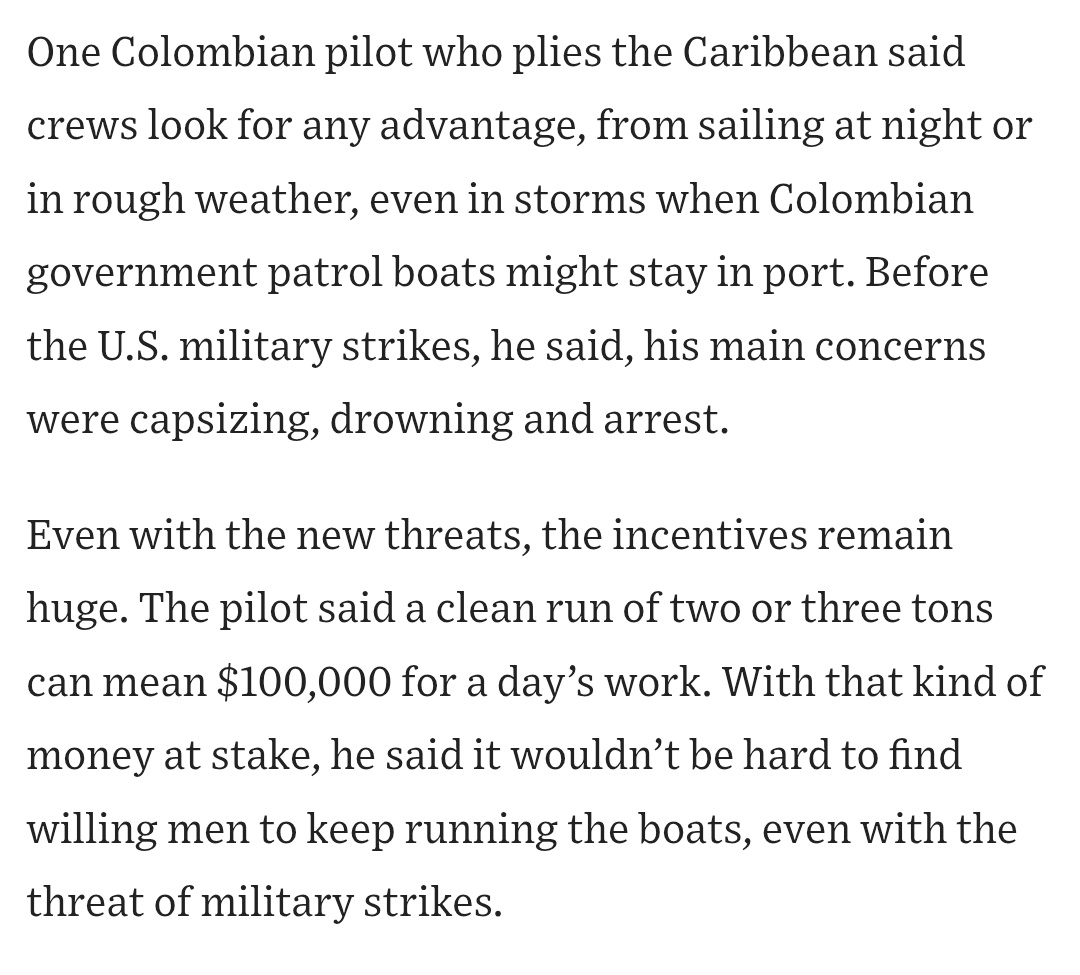 EmmaRincon's tweet image. 🚨 ÚLTIMA HORA 

Un traficante de drogas que maneja las lanchas dijo al Wall Street Journal que ellos cobran 100.000 mil dólares por un día de trabajo, al transportar dos o tres toneladas de droga.

Pero según @petrogustavo, son unos pobres pescadores que buscan sobrevivir.