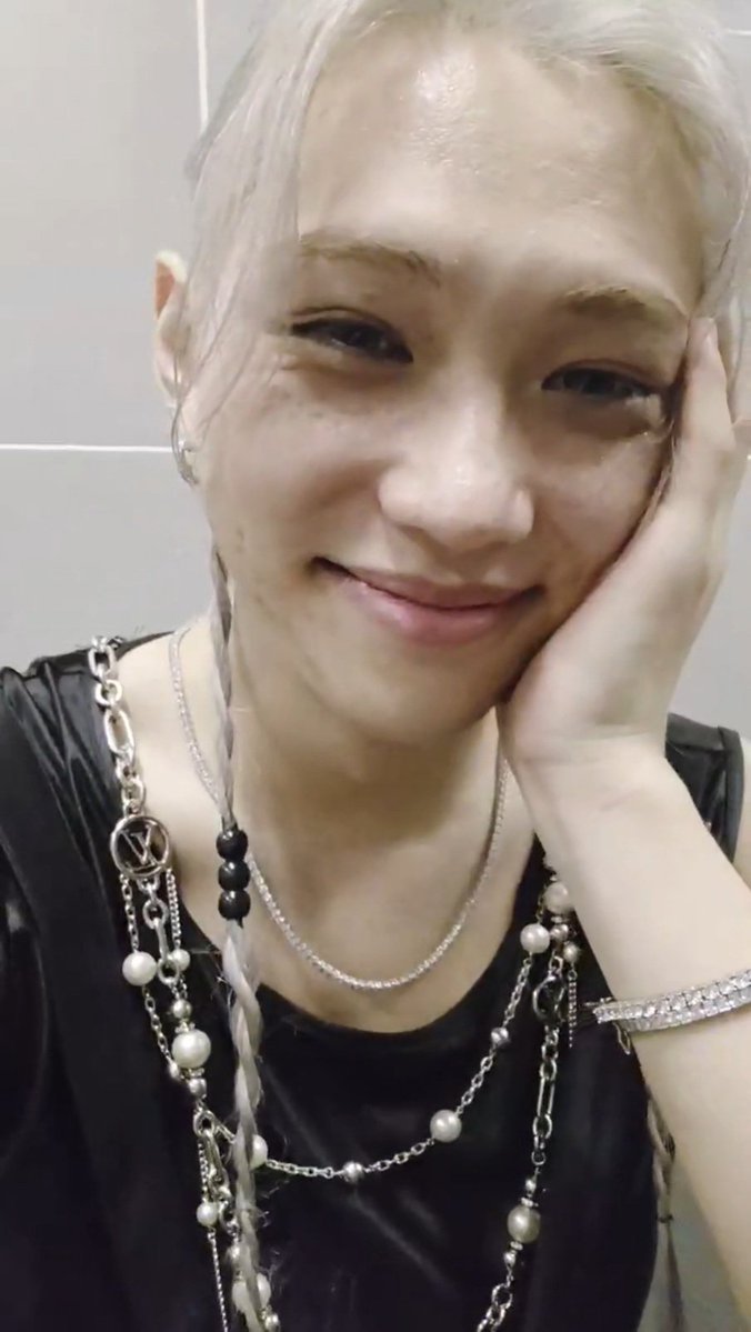 yongdeelixx's tweet image. 용복이 행복이 🫂🤍