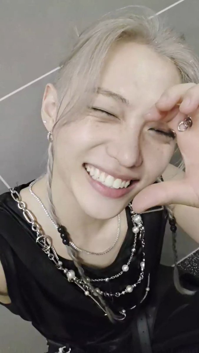 yongdeelixx's tweet image. 용복이 행복이 🫂🤍