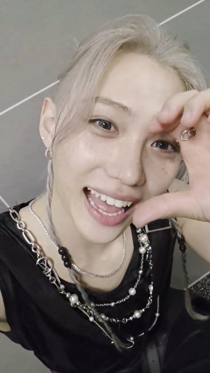 yongdeelixx's tweet image. 용복이 행복이 🫂🤍