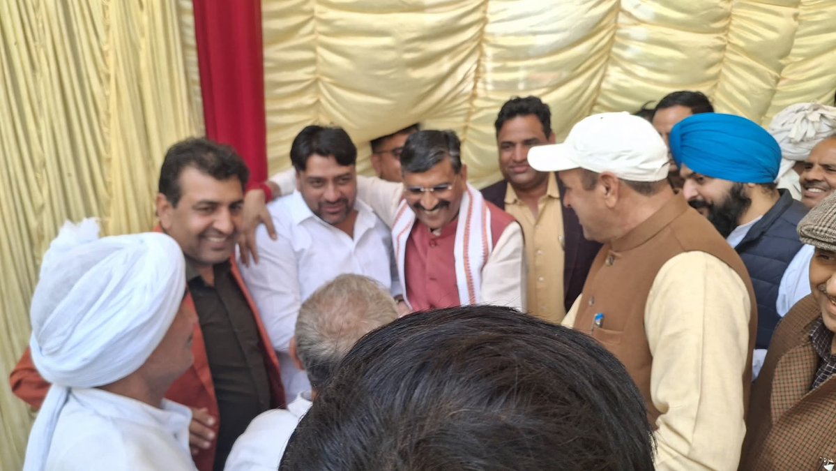 _KrishanBedi's tweet image. आज नरवाना के विभिन्न गाँवों में सामाजिक कार्यक्रमों में उपस्थित रहते हुए कार्यकर्ताओं की खुशीयों में शामिल होकर परिवारों को अपनी शुभकामनाएँ प्रेषित की एवं विवाह समारोह में बच्चों को आशीर्वाद दिया।
#Narwana #SocialPrograms