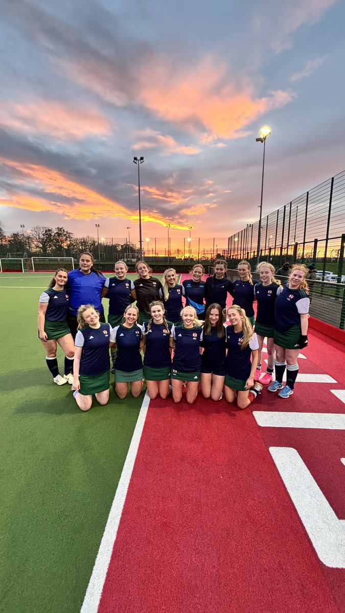 Mark Simpson tweet media