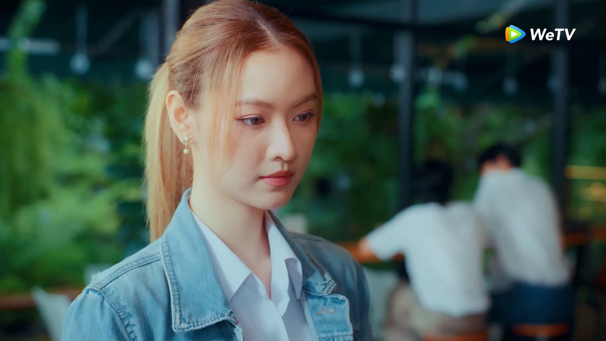 เอางี้ เปิดโหวตตรงนี้ ถ้าเธอมีรุ่นพี่มามองแบบนี้ เธอคิดว่าเขาคิดอะไรคะ ????

#LikeAPaletteEP1