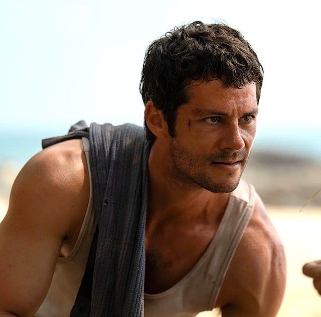 archivdob's tweet image. dylan o&apos;brien and rachel mcadams in send help (2026)