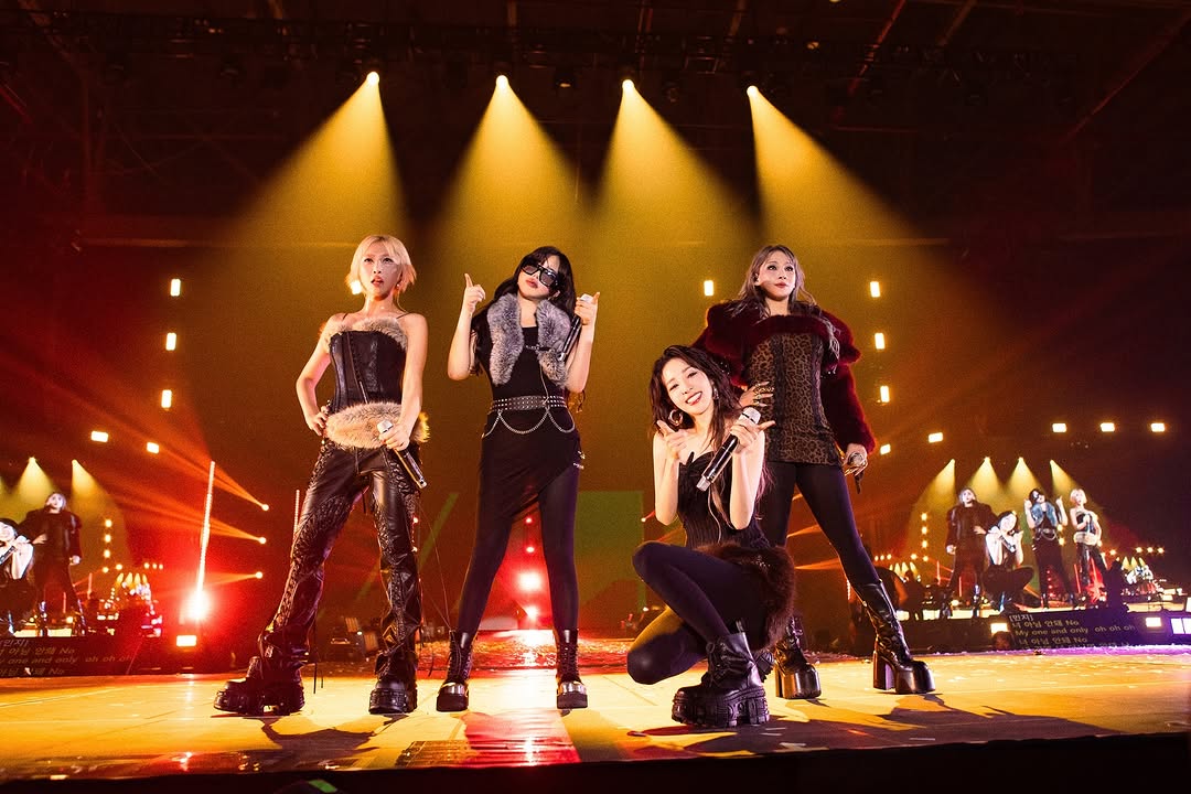 WELCOME BACK 2NE1 tweet media