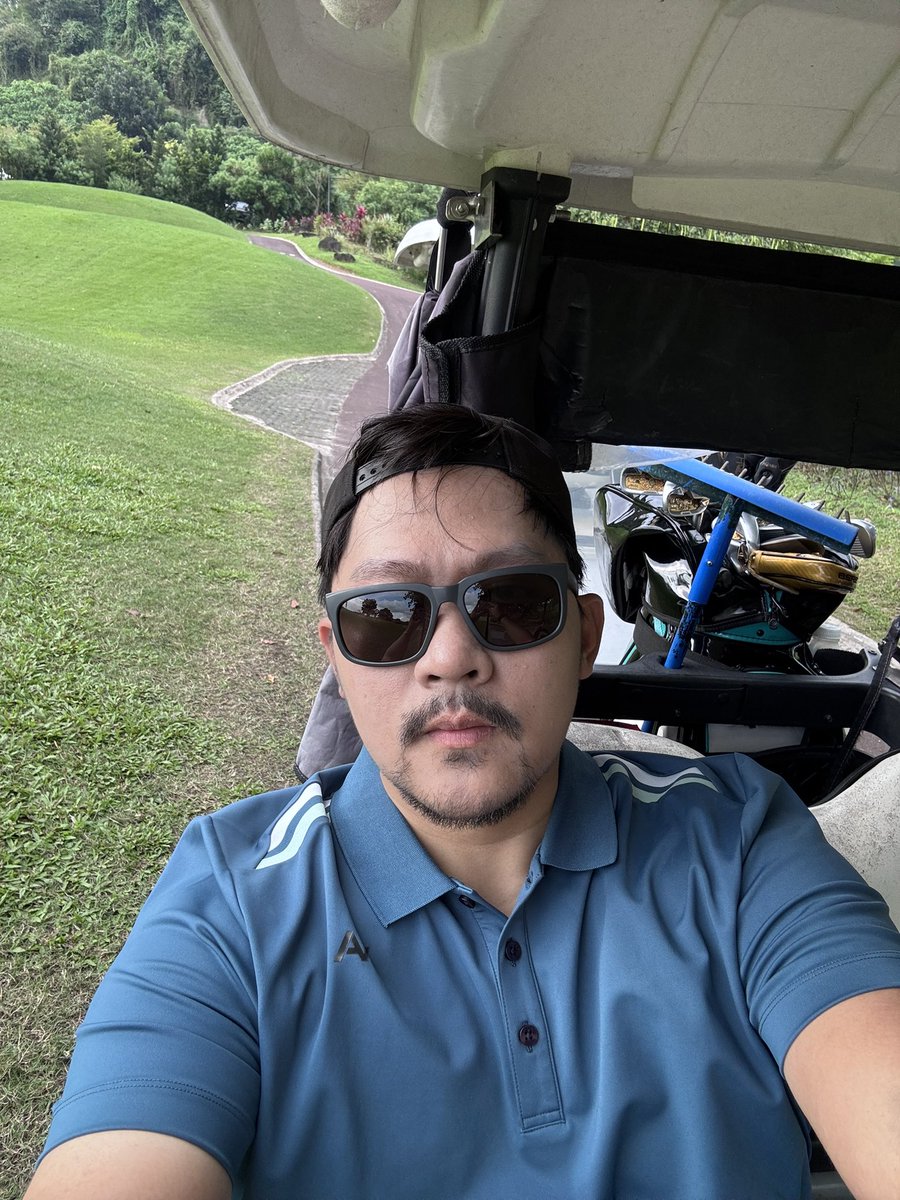 markroyboado's tweet image. At nakapalo muli! #TripleBogeys