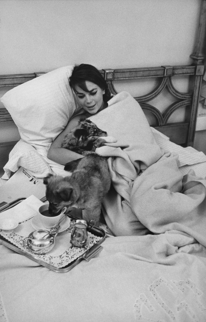 Good Morning everyone 💄💋

It’s Sunday, enjoy!