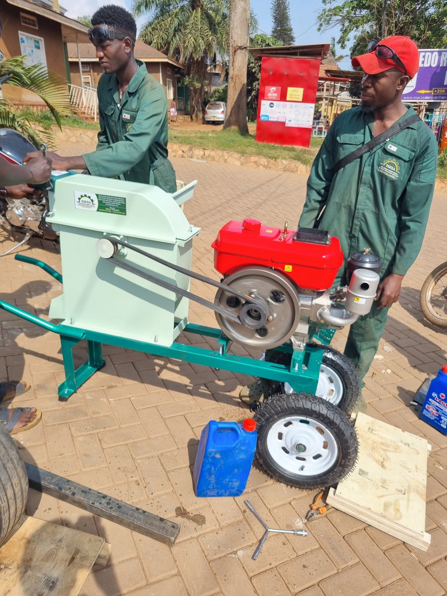 MasabaDaniel's tweet image. Brand new addition for the goat farm. 
We are going to crash all our hay so the straw is not wasted. 
And silage, too.