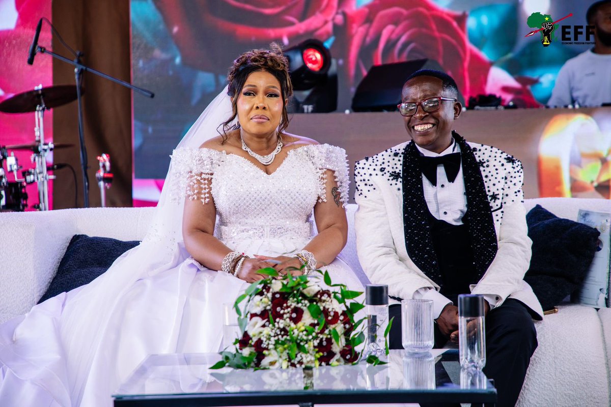 EFFSouthAfrica's tweet image. ♦️In Pictures♦️

The EFF Spokesperson’s, Commissars @Sinawo_Thambo and @MsaneThembi and Provincial Chairperson, Nkululeko Dunga at the Wedding Ceremony of EFF Councillor in Ekurhuleni Julius Mdluli in Katlehong, Gauteng 

Councillor Mdluli is a dedicated Fighter and we wish him…