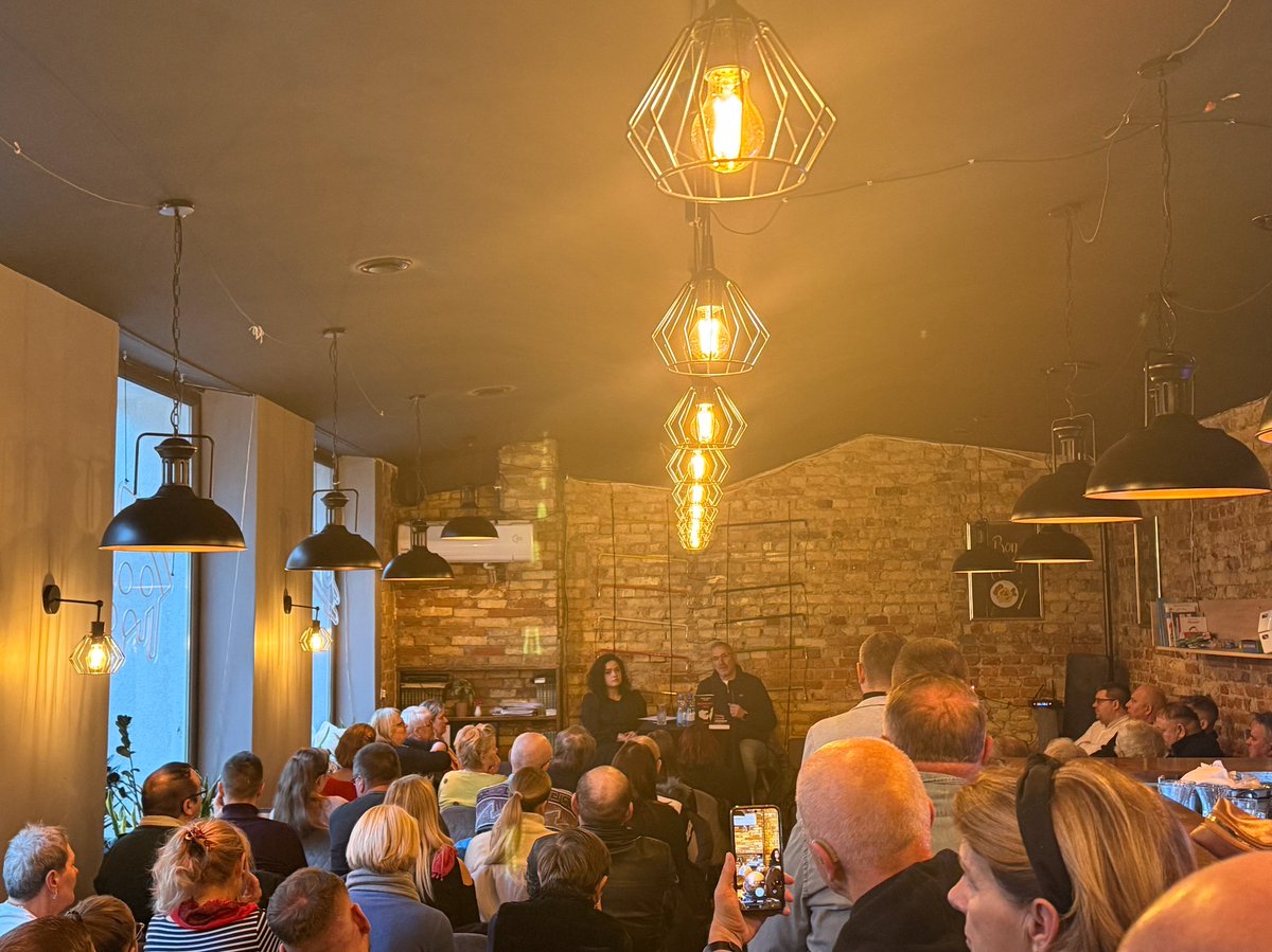 w_sumlinski's tweet image. To wymaga nagłośnienia!🔊

Na właściciela lokalu w Białymstoku, gdzie odbyło się dziś moje spotkanie autorskie promujące moją i dr Ewy Kurek książkę &quot;Porozmawiajmy o... Żydach&quot; nasłano liczne KONTROLE!⛔️

W czwartek i w piątek gościł... ZUS, Państwową Inspekcję Pracy i Sanepid.…