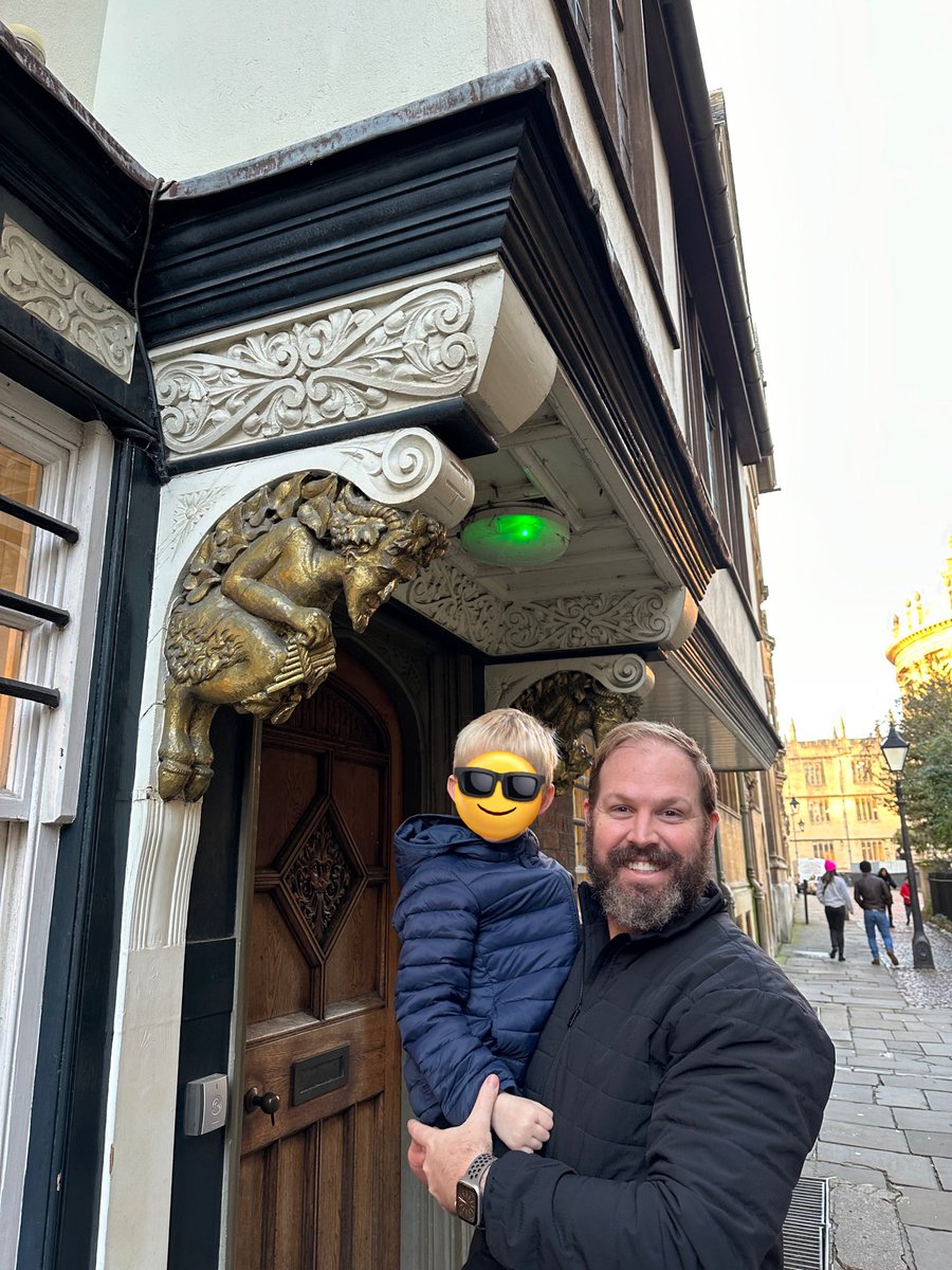 CSLewisBC's tweet image. IYKYK
#CSLewisReadingDay