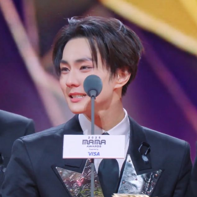 vi ☕️ tweet media