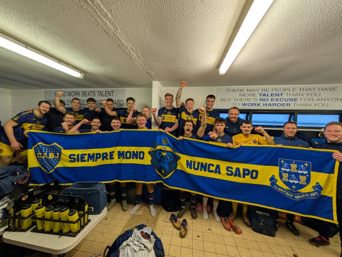 LlantwitMajorFC's tweet image. A special thanks to our Boca amigos from the players for all the support 💪💙💛