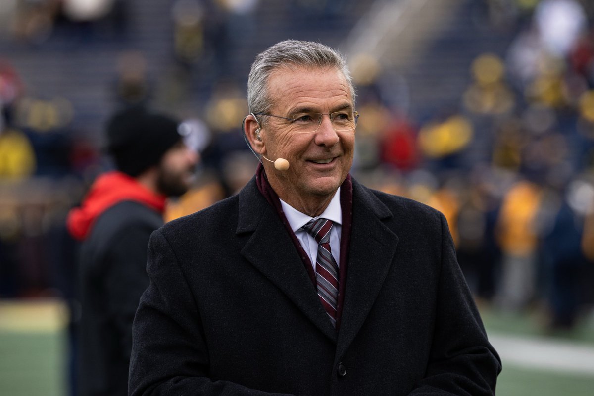 OhioStateFB's tweet image. Buckeye legends. 

@EddieGeorge2727 x @CoachUrbanMeyer