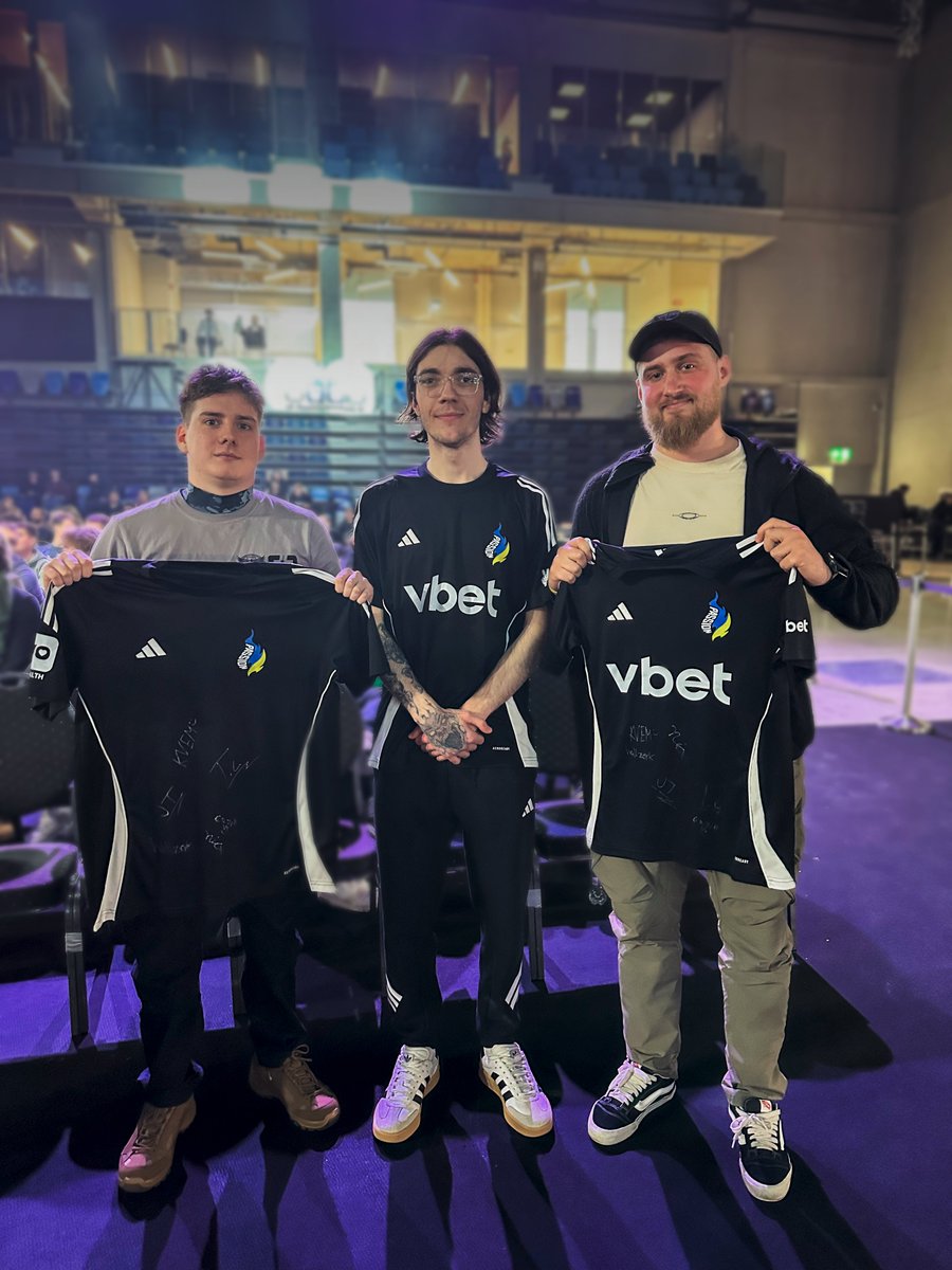 PassionUA.gg tweet media