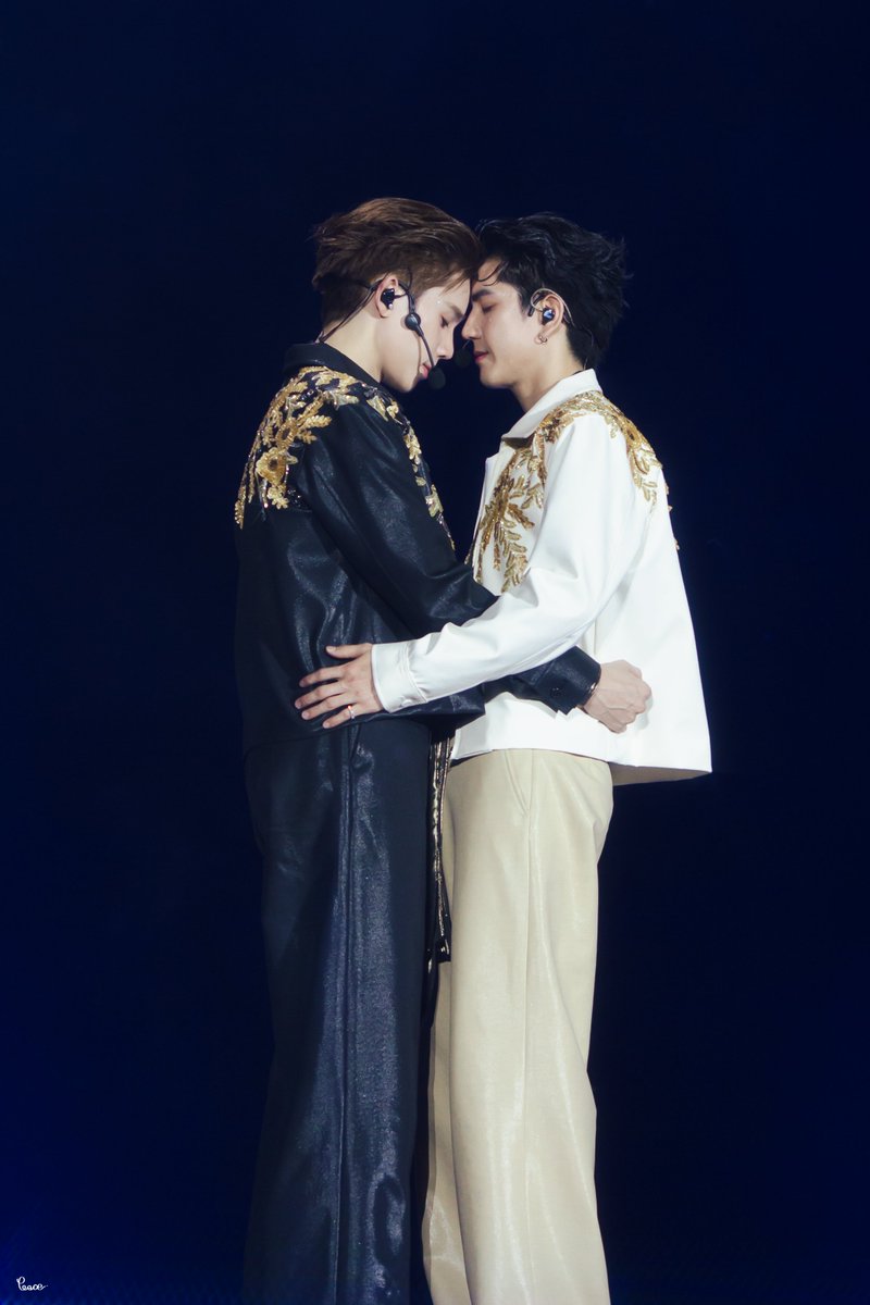 peacesspace's tweet image. 291125

together 
,,

@jimmyyjp_ 🥑 #jimmyjp 
 @Sea_tawinan 🌊 #sea_tawinan 

 #JimmySeaFanconD1