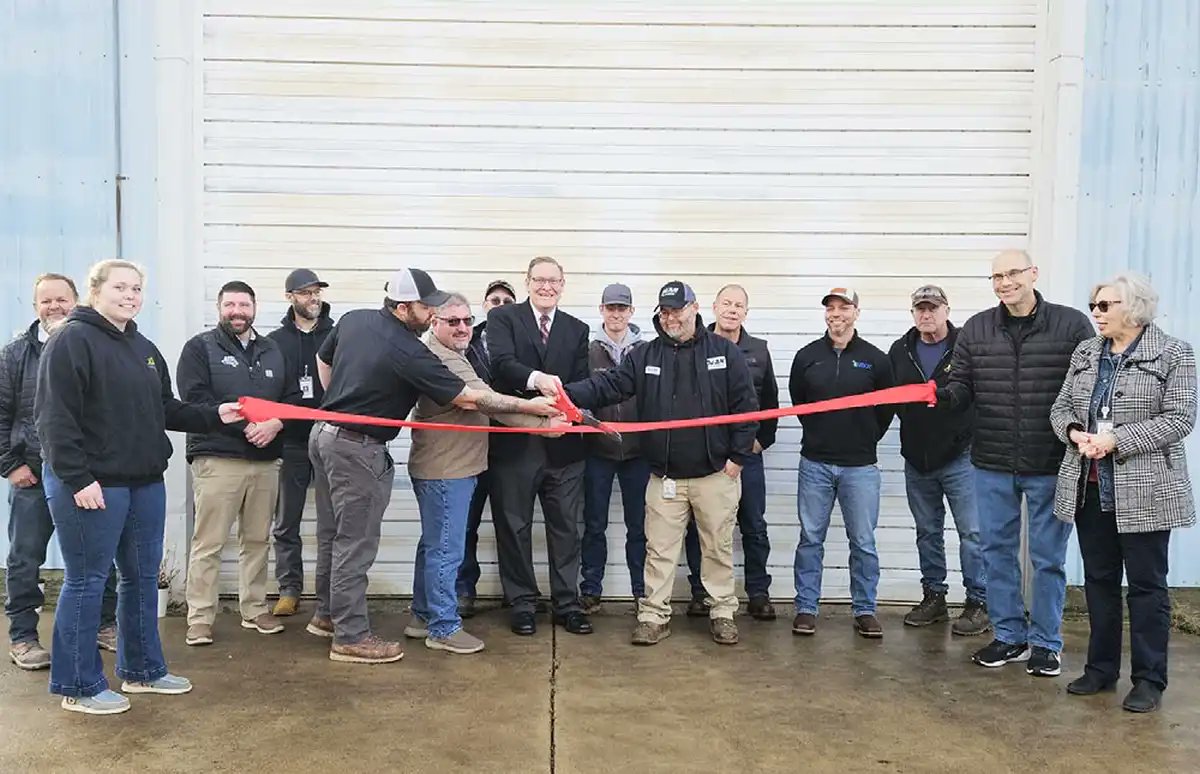 WeeklyMeridian's tweet image. The November 30th edition of The Meridian Weekly is available for download and viewing here:

meridianweekly.com/the-meridian-w…