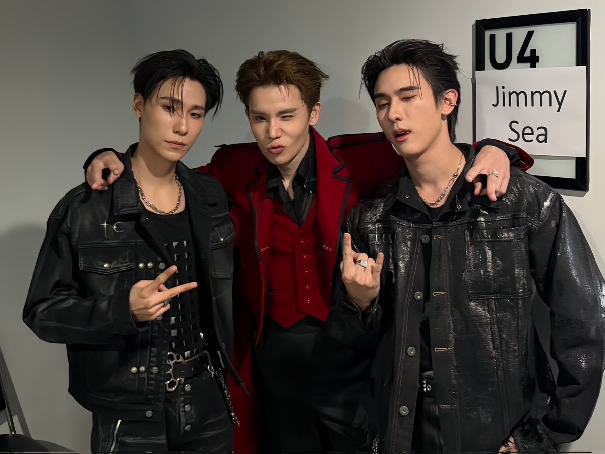 jnnrrs's tweet image. สารภาพความในใจว่าตอนเจอหมอครั้งแรกๆกลัวมากไม่กล้าคุยด้วย แต่ขอบคุณอะไรก็ตามที่ทำให้เรามาสนิทกัน รักหมอมากๆๆรักชหจริงๆ ขอบคุณที่ชวนมา ถ้ามีอะไรอยากให้ช่วยหรือมีปัญหาอะไรบอกมา จะมีกูอยู่ข้างๆหมอเสมอต่อจากซี พรุ่งนี้สู้ๆอีกวันนะ 

#JimmySeaFanconD1