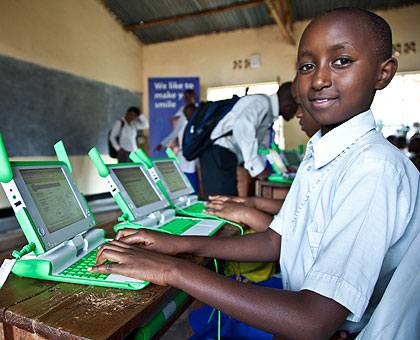 karanyuzeeka's tweet photo. OLPC in Rwanda has helped bridge the digital divide — giving children laptops, boosting digital literacy, and inspiring creativity. 🇷🇼✨
Its legacy continues as Rwanda pushes for more tech-driven learning and innovation in schools. #EdTech #Rwanda #OLPC https://t.co/tCkaFFI1Be