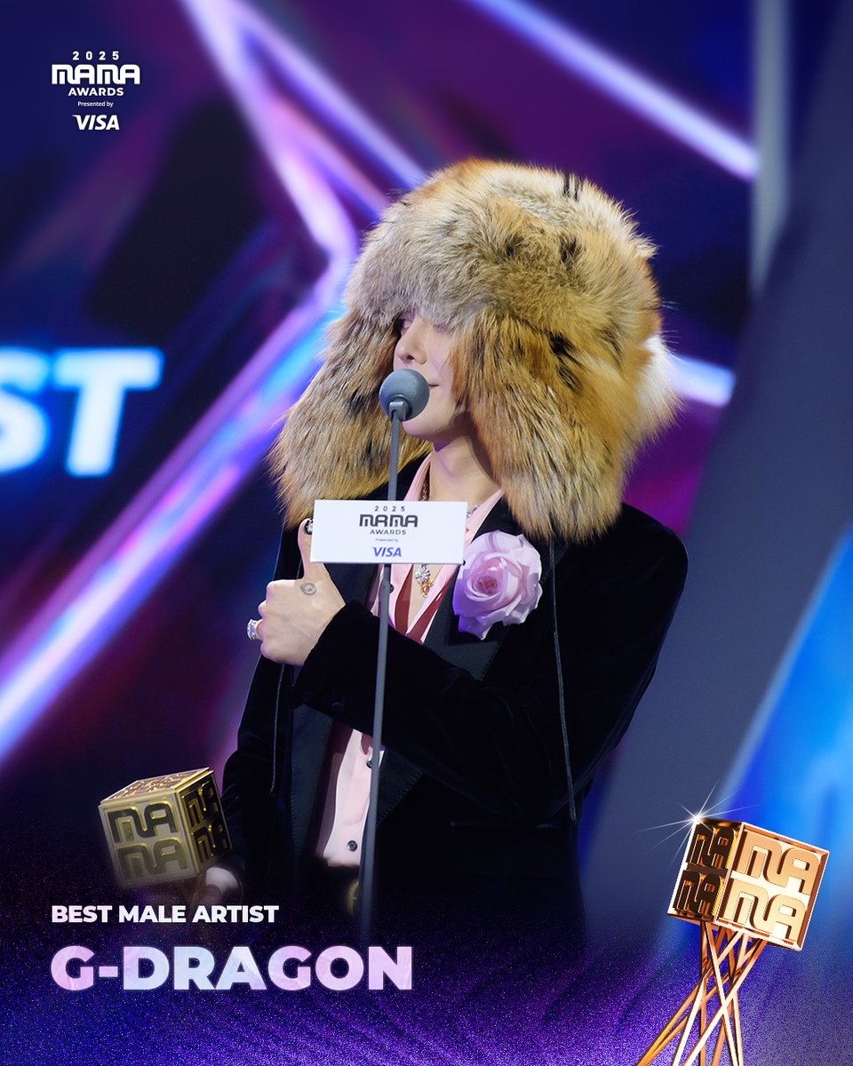 MnetMAMA's tweet image. [#2025MAMA] WINNER ANNOUNCEMENT of 2025 MAMA AWARDS🏆

BEST MALE ARTIST
G-DRAGON

HEAR MY ROAR, UH-HEUNG
2025 MAMA AWARDS

#MAMAAWARDS #2025MAMAAWARDS