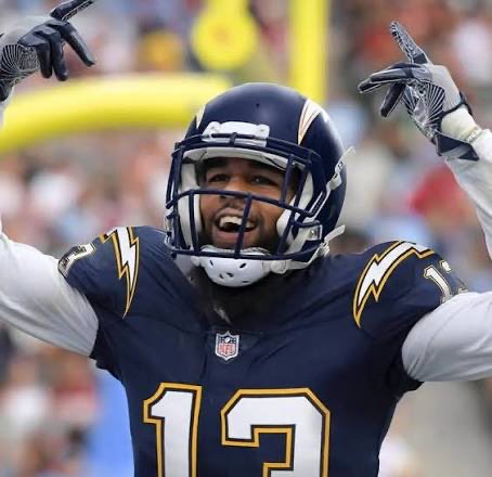 Giveaway! In honor of #FamilyTrustRespect &amp; the fact the <a href="/chargers/">Los Angeles Chargers</a> are repping their throwback Navy uniforms tomorrow, we are giving away a 1 of a kind lil’ Keenan! Custom handmade with 💛by <a href="/YetiOrKnot/">Kristen</a>! The ultimate Xmas gift for your OG fan! Like &amp; retweet to win! #BoltUp