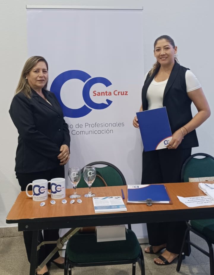 CPCSCZ's tweet image. El CPC participó en el evento “I de Alumni”, realizado el 28 de noviembre en el Centro de Convenciones UPSA. En este encuentro, dirigido a estudiantes que están finalizando su carrera, el Colegio compartió información sobre los beneficios de la afiliación profesional.
#CPC