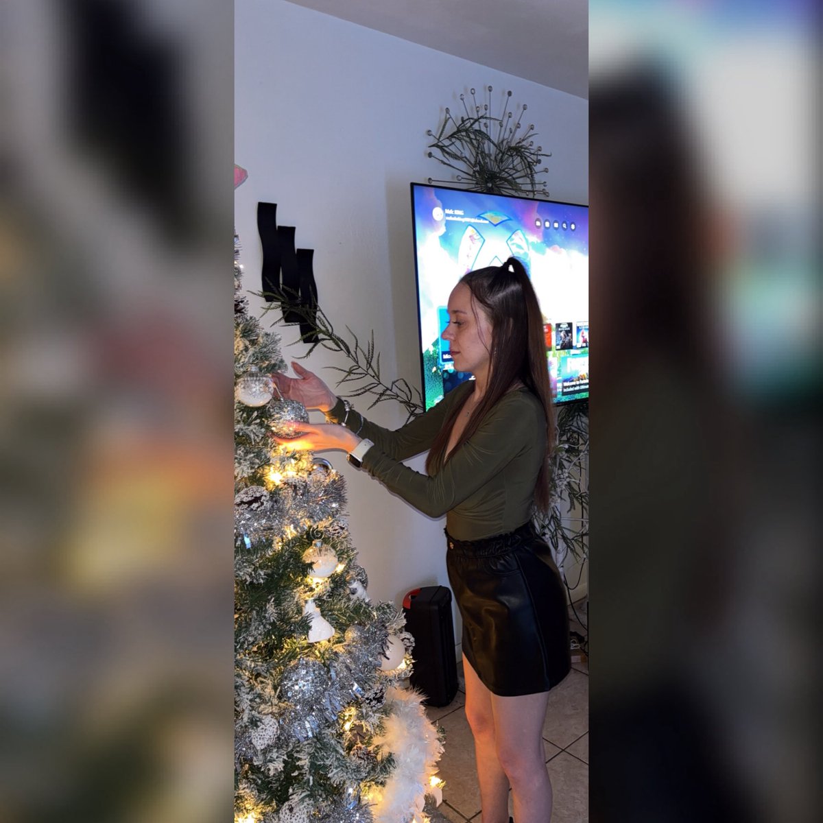 Love__xoo's tweet photo. 🎄✨ https://t.co/IgThmgrP4M