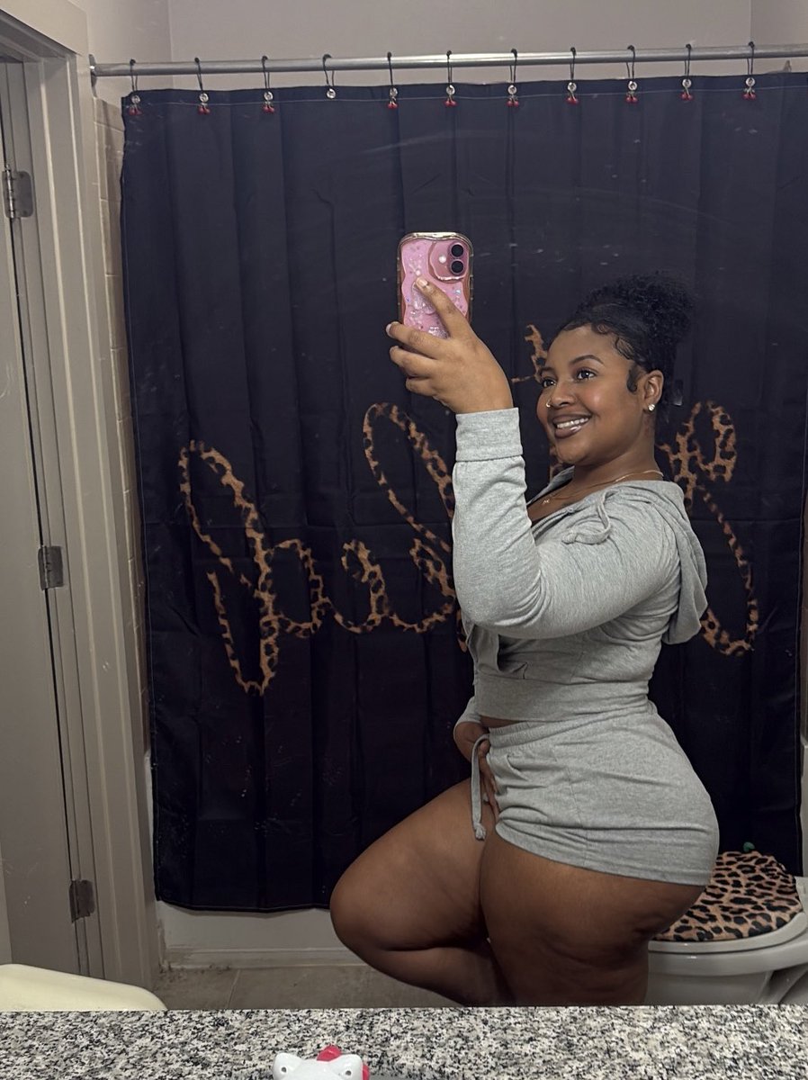 _maryjayn_'s tweet image. 🍒🐆 #bigmama